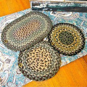 NWT Earth Rugs Braided 3pc Trivet or wall hanging set green brown